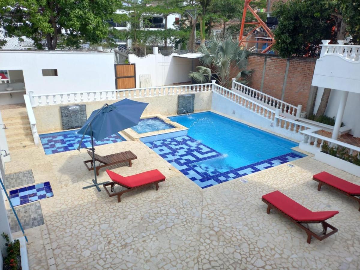 Hotel Santa Fe Del Parque Санта Фе де Антиокия Екстериор снимка