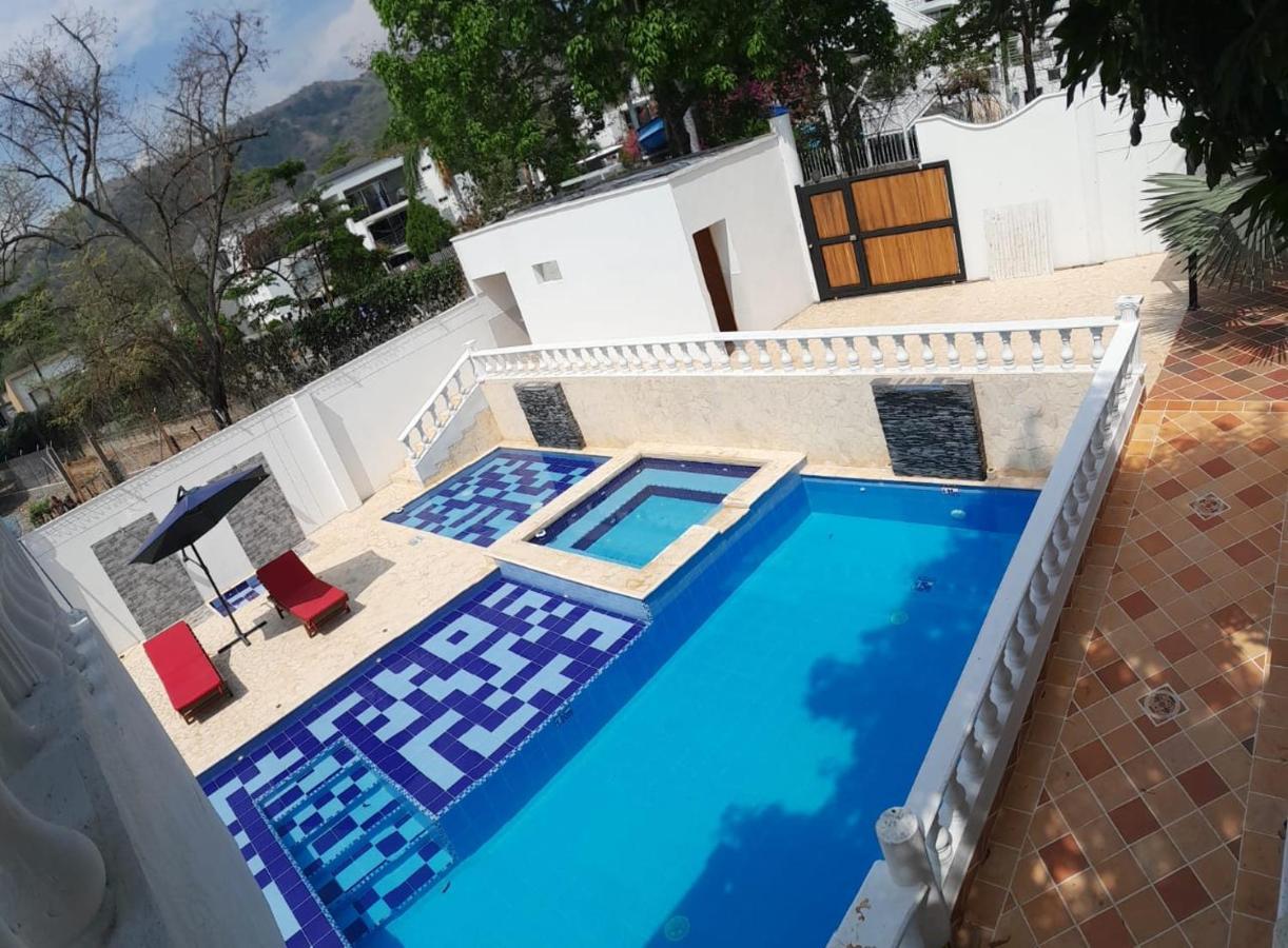 Hotel Santa Fe Del Parque Санта Фе де Антиокия Екстериор снимка
