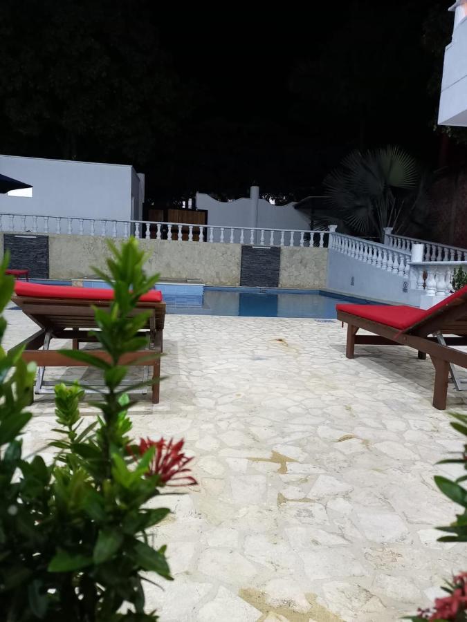Hotel Santa Fe Del Parque Санта Фе де Антиокия Екстериор снимка
