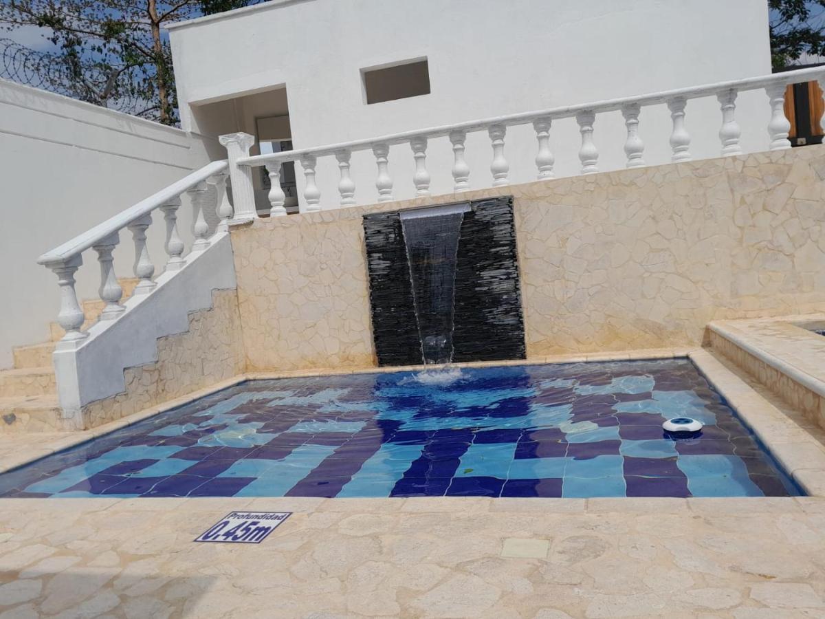 Hotel Santa Fe Del Parque Санта Фе де Антиокия Екстериор снимка
