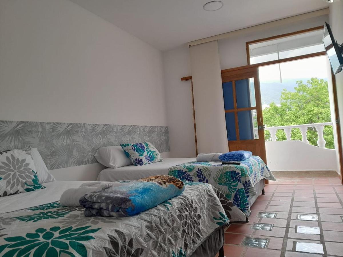 Hotel Santa Fe Del Parque Санта Фе де Антиокия Екстериор снимка