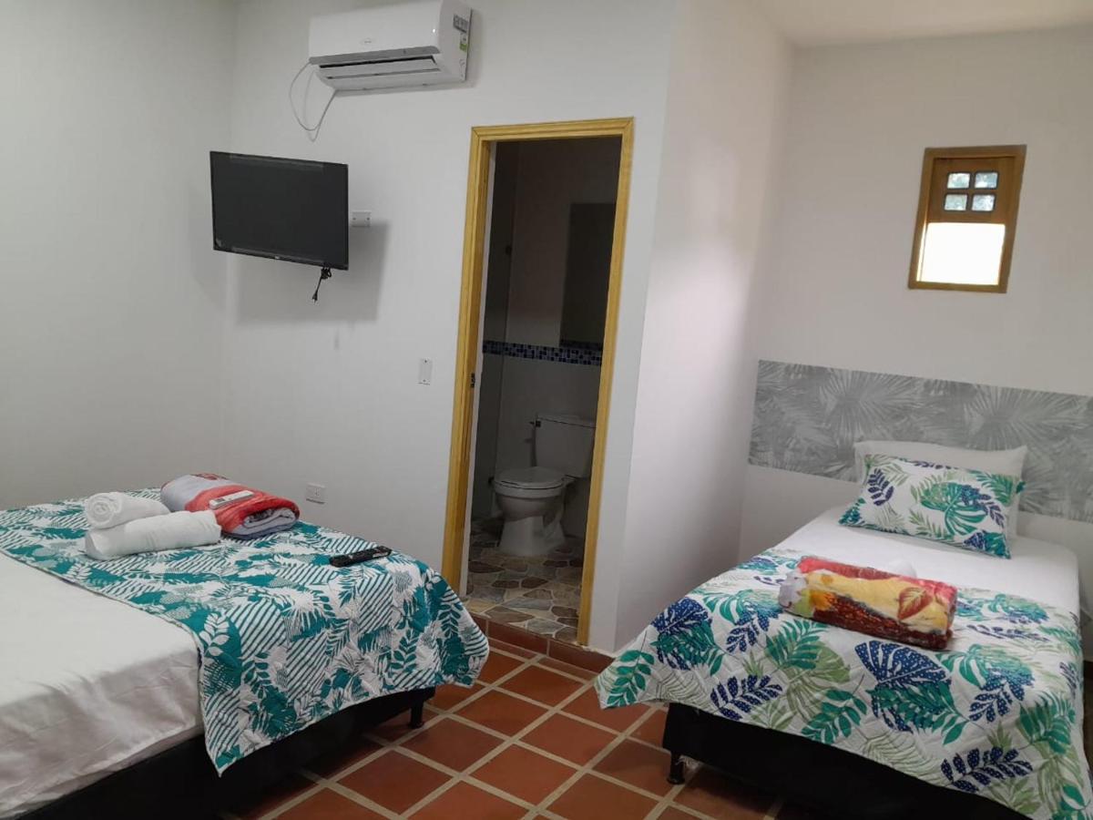 Hotel Santa Fe Del Parque Санта Фе де Антиокия Екстериор снимка