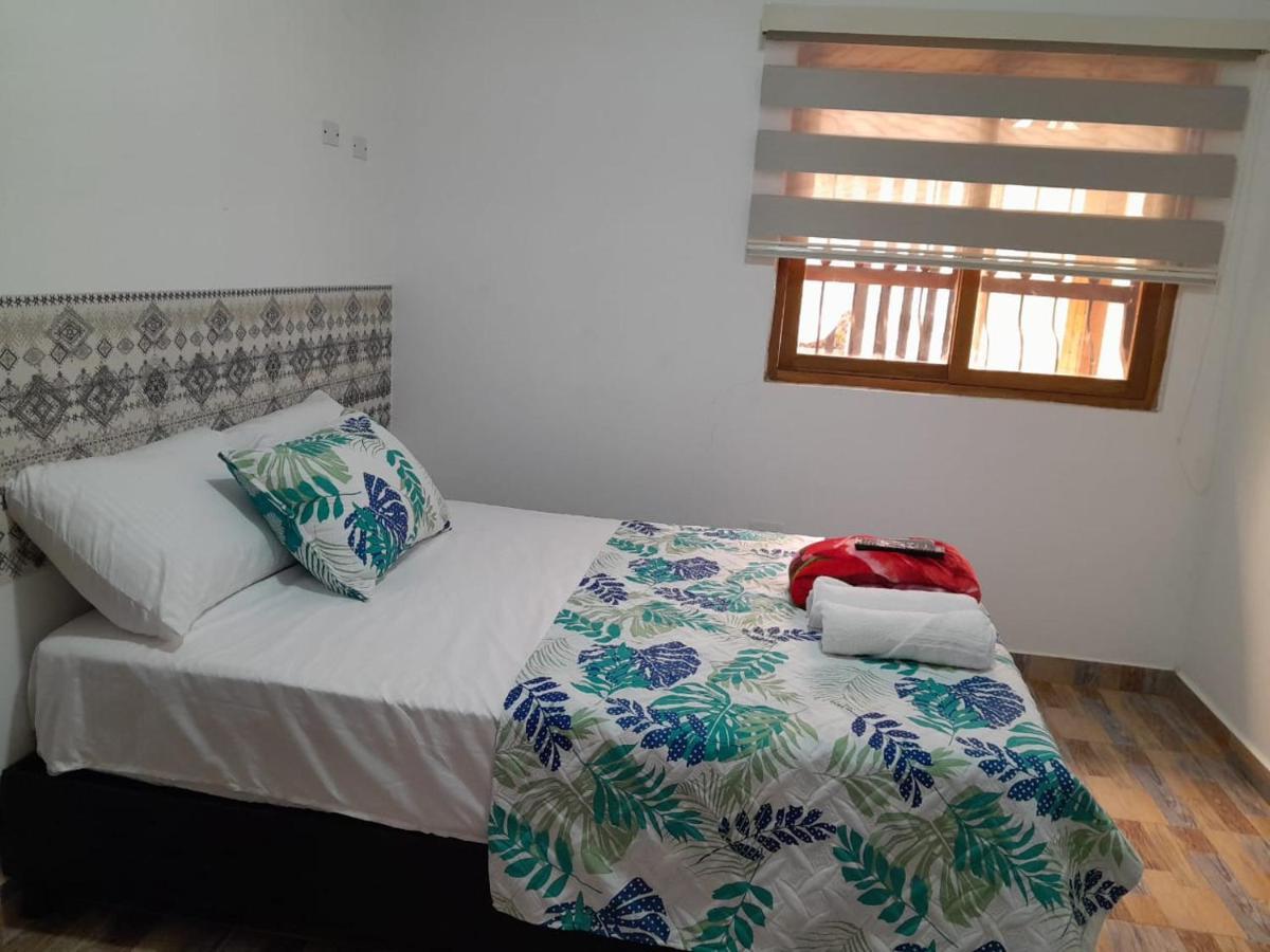 Hotel Santa Fe Del Parque Санта Фе де Антиокия Екстериор снимка